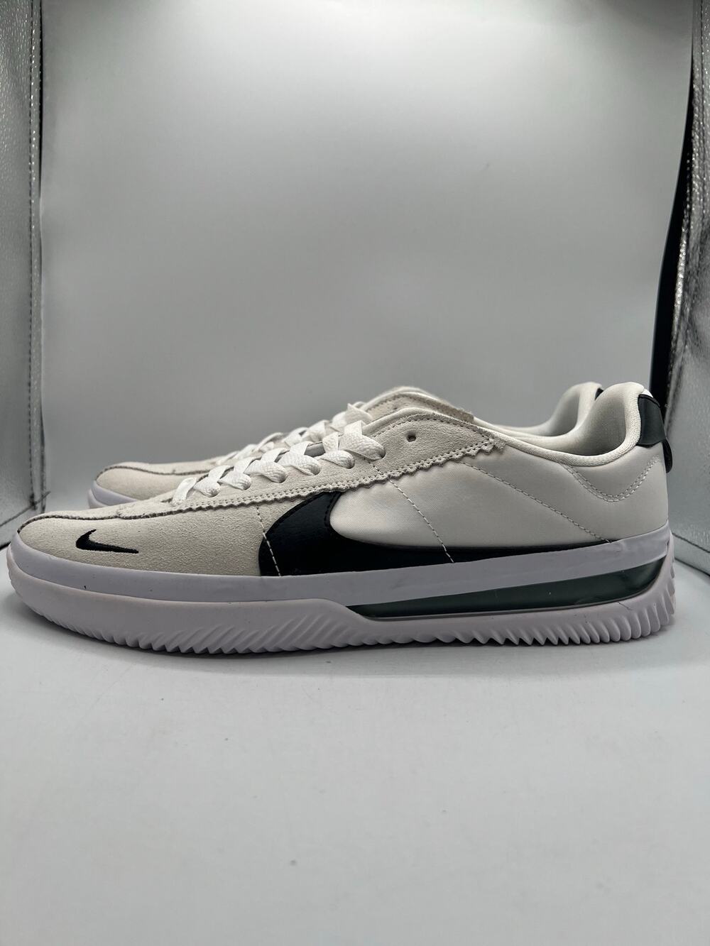 Nike BRSB ‘White Black’ size 9.5 men